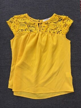 Yellow Lace Yoke Cap Sleeve Camisole